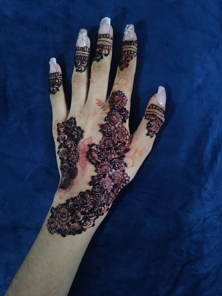 henna 1